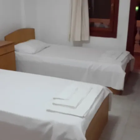 Hotel Keramos Boutique 3*