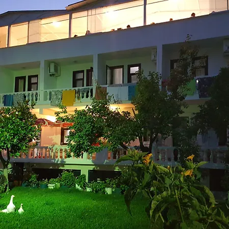 Hotel Keramos Boutique 3*